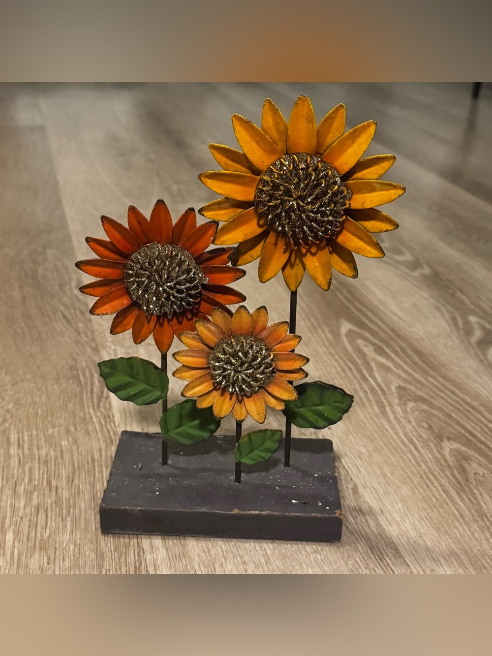 Metal Sunflower Trio Table Art